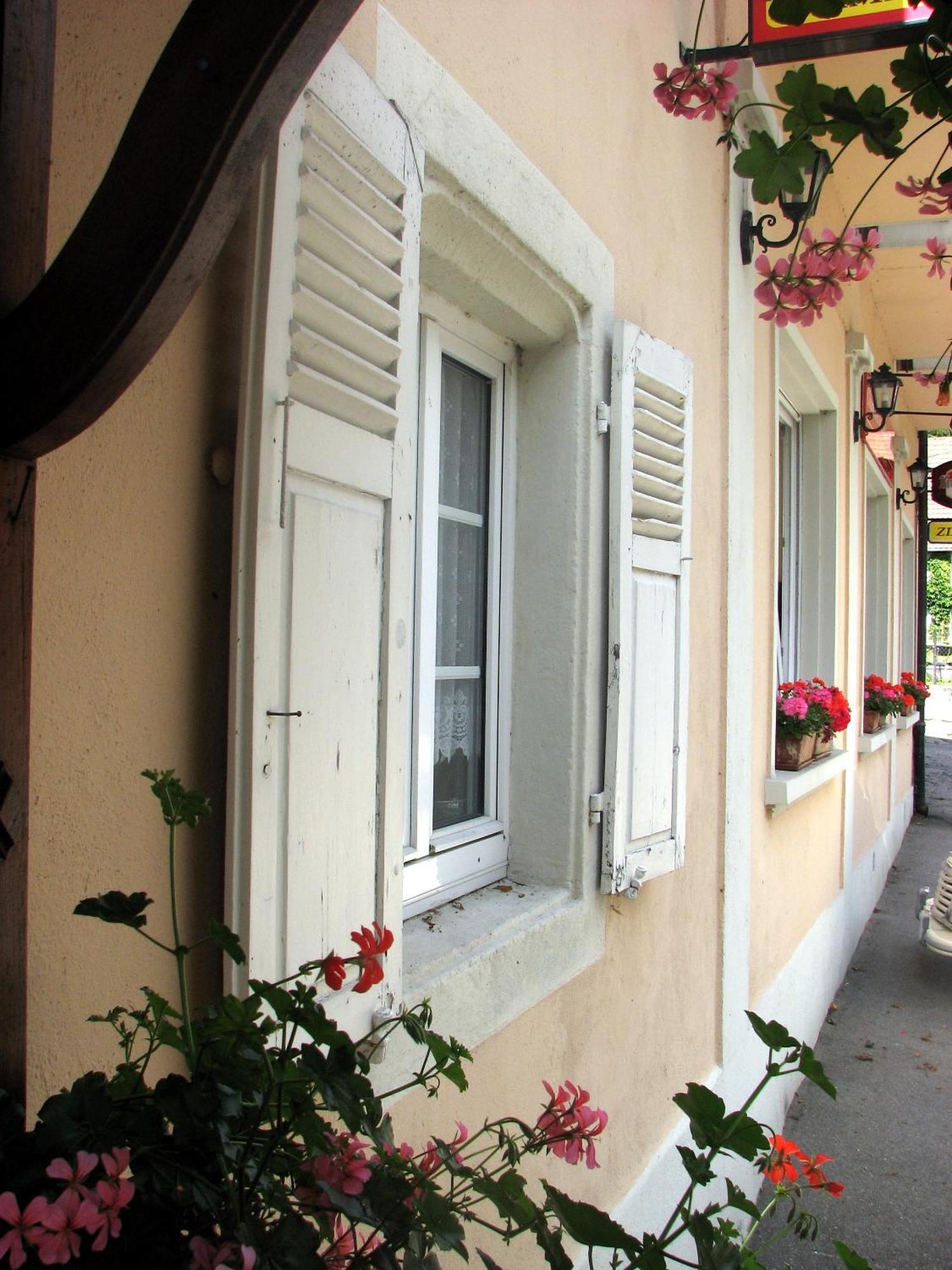 Le Soleil Bed & Breakfast Wildenstein Eksteriør bilde
